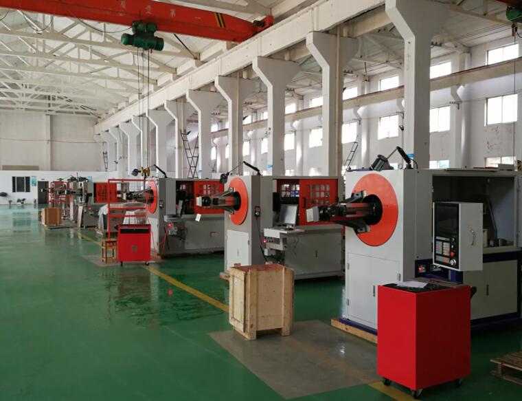 線材折彎機為什么分為轉(zhuǎn)頭、轉(zhuǎn)線、無凸輪三種結(jié)構(gòu)？